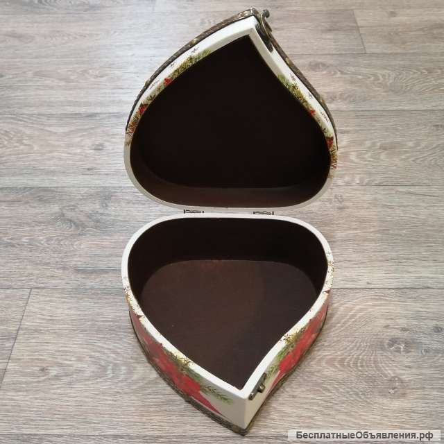 Коробка подарочная 2