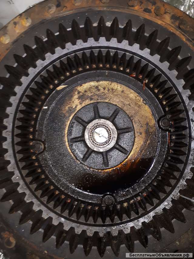 Корпус редуктора хода 1018360 hitachi ex-400