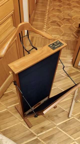 Пресс вешалка для брюк и одежды HARVARD