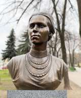 Производство бюстов из пластика и стеклопластика на заказ