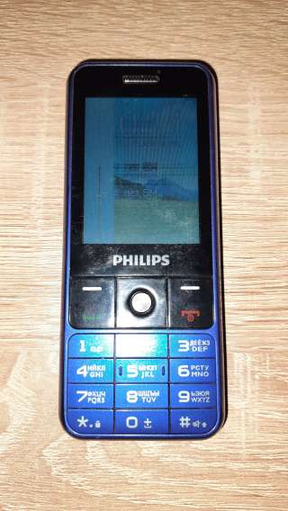 Телефон Philips Xenium E182