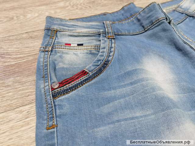 Джинсы
