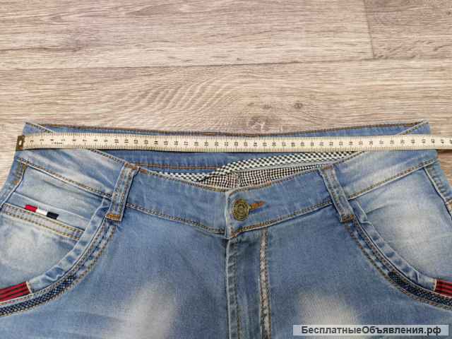 Джинсы
