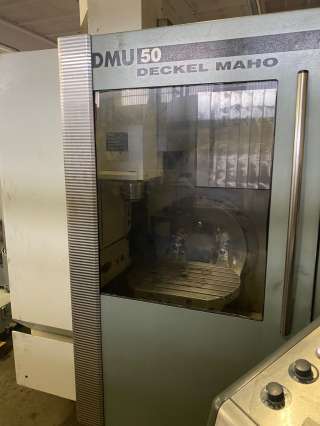 Универсальный обрабатывающий центр DMG DMU50