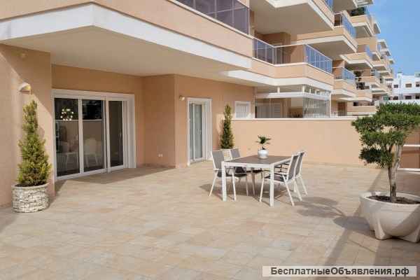 Недвижимость в Испании, Новые квартиры рядом с пляжем от застройщика в Торре де Ла Орадада