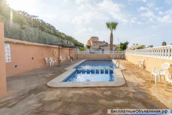 Недвижимость в Испании, Таунхаус рядом с морем в Ориуэла Коста, Коста Бланка, Испания