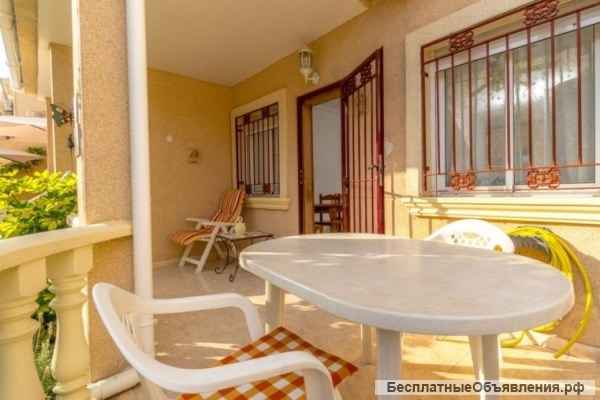 Недвижимость в Испании, Таунхаус рядом с морем в Ориуэла Коста, Коста Бланка, Испания