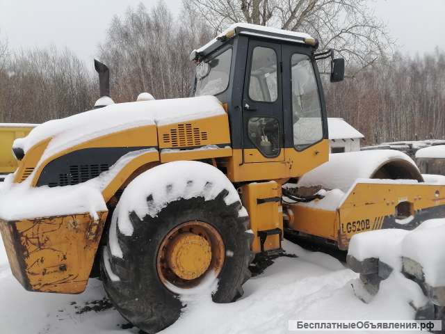 Каток грунтовый Longgong LG520B