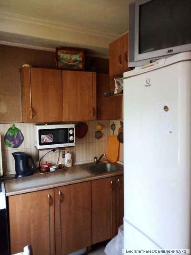 Подольский р-н. Виноградарь. Продам двухкомнатную кв-ру. ул.Ивана Выговского (Маршала Гречко) 18.