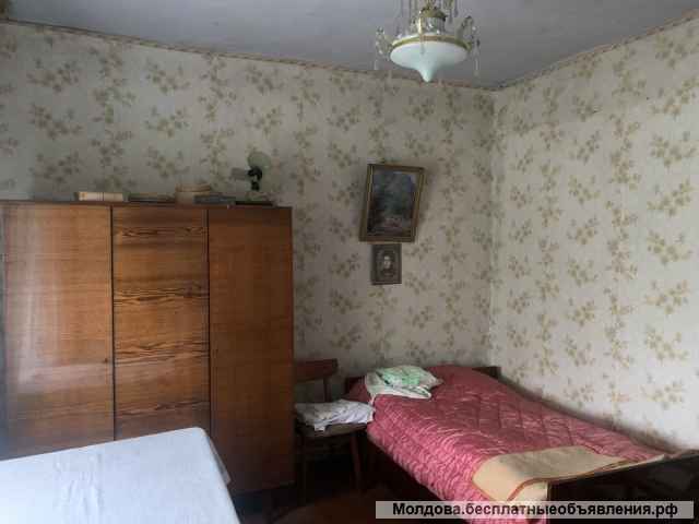 Дом с земельным участком в центре Чадыр-Лунги