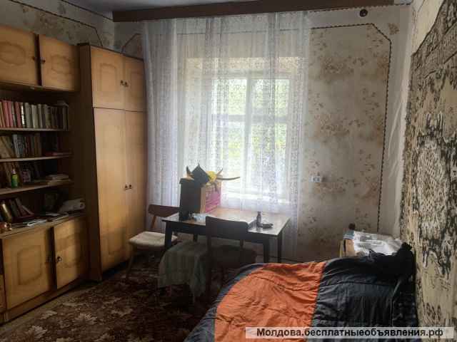 Дом с земельным участком в центре Чадыр-Лунги