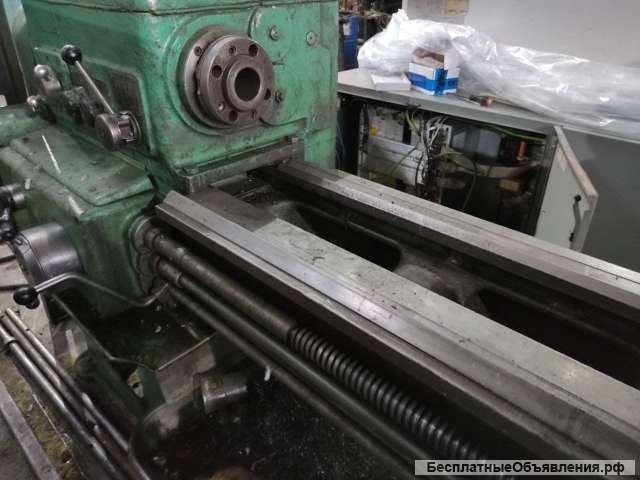 Токарный винторезный станок 1к62