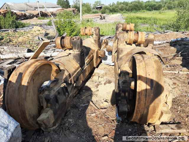 Зап.части для бульдозера Komatsu 355 (телега в сборе)