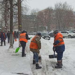 Уборка снега в Москве