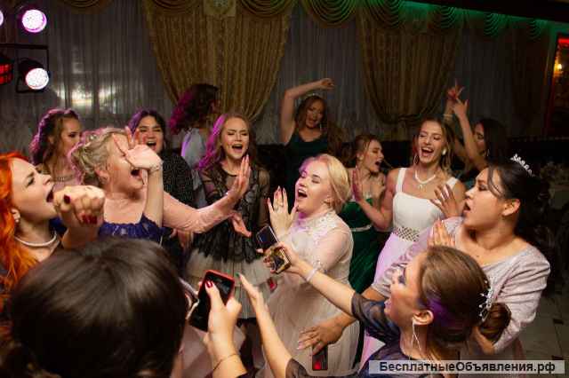 Ведущая +DJ (звук, свет)