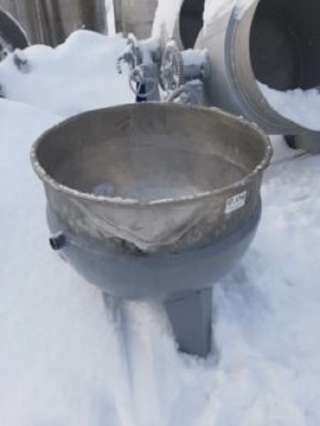 Емкость нержавеющая, объем 0,2 куб.м., рубашка, инв 1743