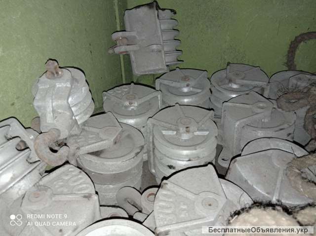 Блоки подъемные для крюка, алюминиевые. металлические на 300кг. -50шт.