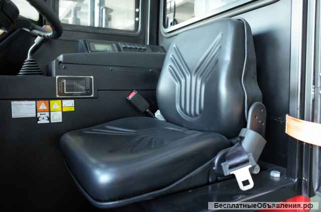 Боковой погрузчик Combilift C3000