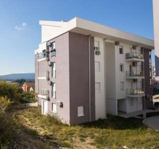 3-х комнатная квартира в Тивате, Черногория. Новостройка