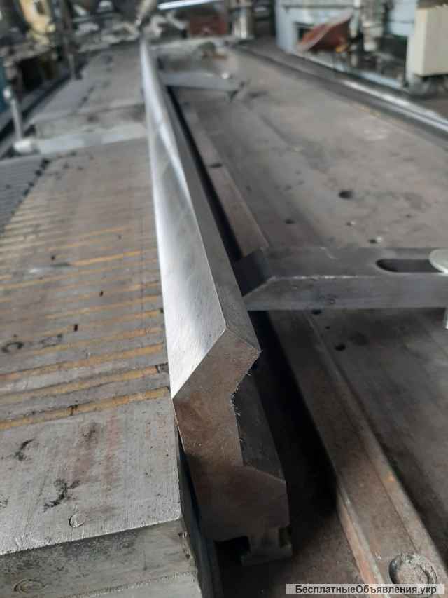 Матрица для листогиба