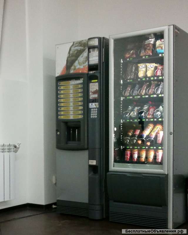 Место для кофейника и снека в клуб настольных игр