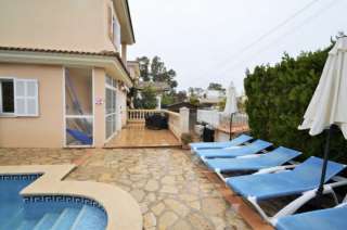 Фантастический дом для отпуска на продажу в Плайя-де-Муро