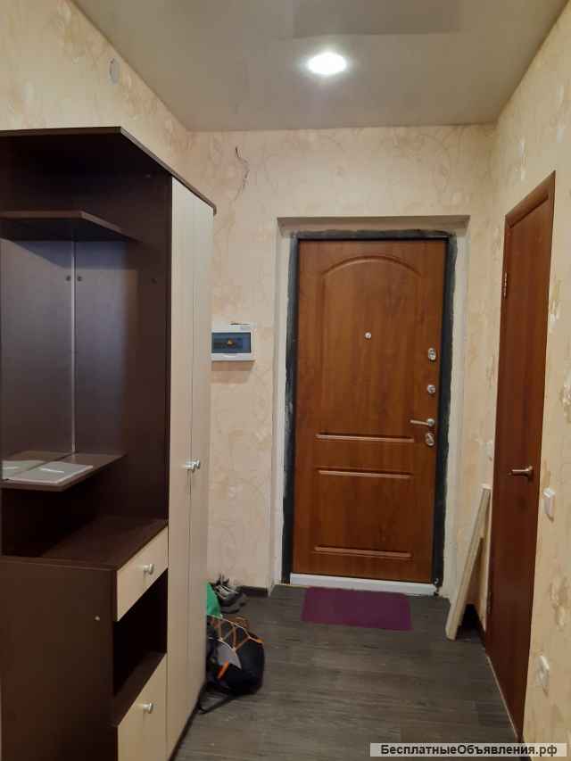 Сдам квартиру-студию на длительный срок ул. Радужная 10 (Спутник)