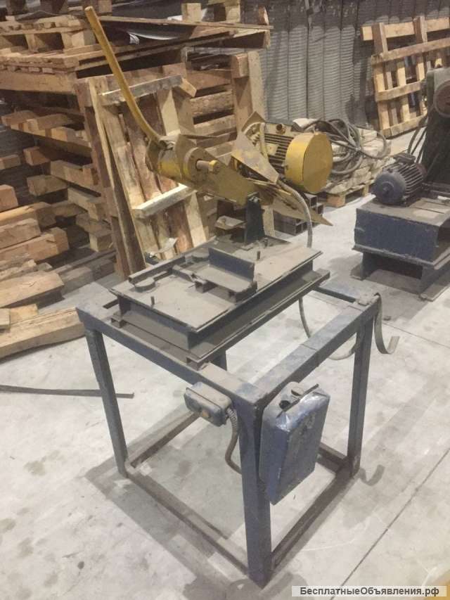 Станок с отрезными кругами 300х3,2х32
