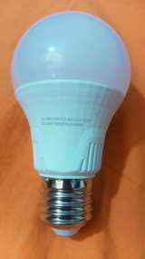 Светодиодная лампа LED с датчиком движения Бесплатная доставка Лампочка энергосберегающая цокольЕ27