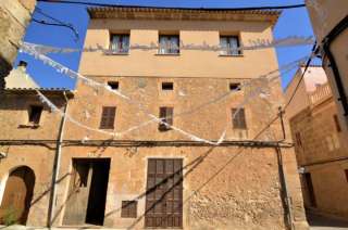 Величественный таунхаус в Петре готов к заселению