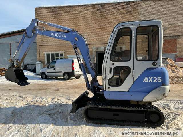 Мини-экскаватор гусеничный Kubota U25 планировщик