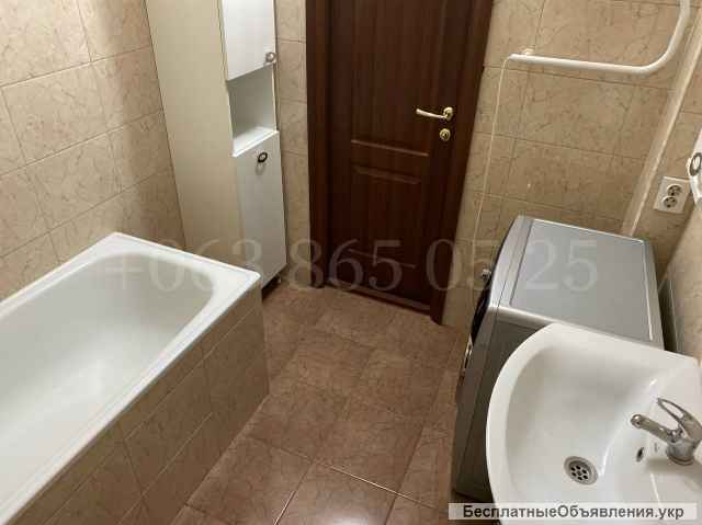 2-к квартиру. Софии Русовой 3. Осокорки