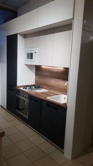 Кухонный гарнитур образец из салона