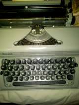 Пишущая машинка Любава
