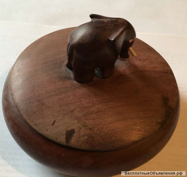 Шкатулка красного дерева «Слон»