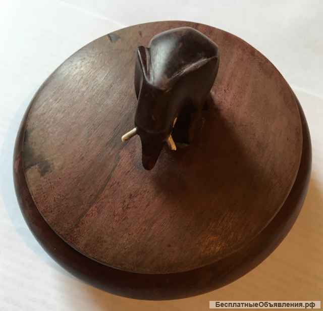 Шкатулка красного дерева «Слон»