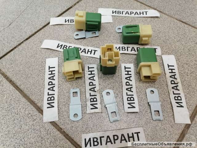 5AT02-261022 Реле стартера для экскаватора Hitachi 5AT02-261022