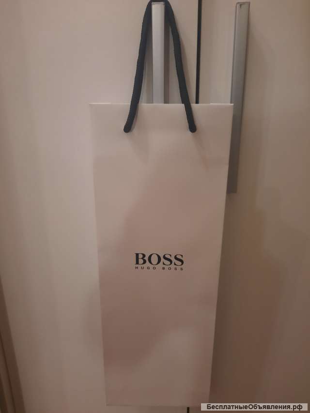 Брендовые пакеты Hugo Boss и MOTIVI