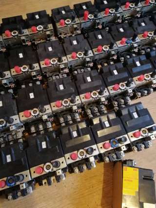 Автоматы силовые АТ-00, 500в.пер. 32а. 220в. пост.12.8/19,2а. БДС-6059735. Болгария.- 115шт.