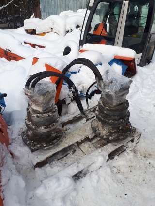 Редуктор поворота башни 9180778