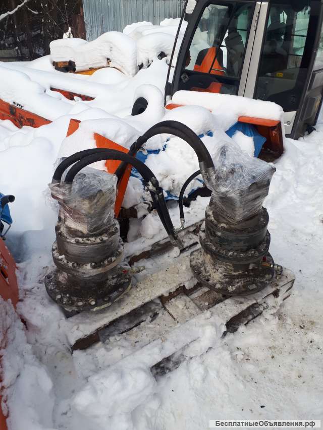 Редуктор поворота башни 9180776