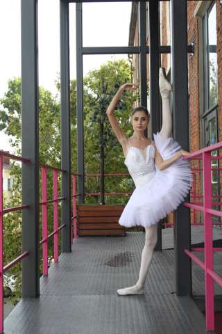Балерина на меропрятие