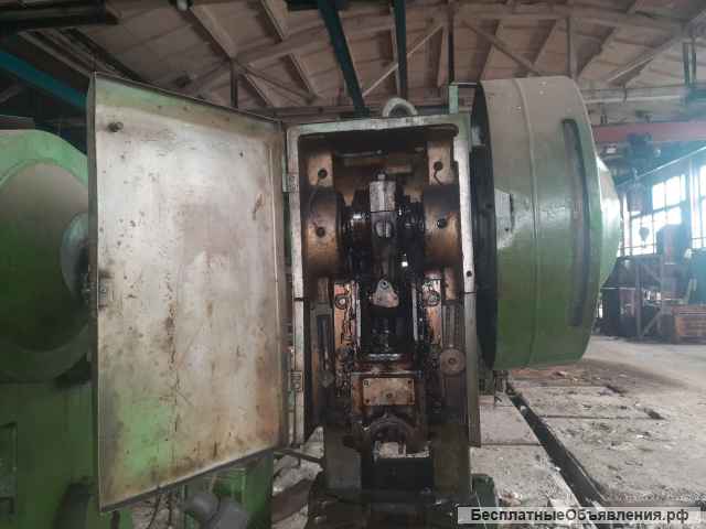 Пресс одно кривошипный КД2124, 2324