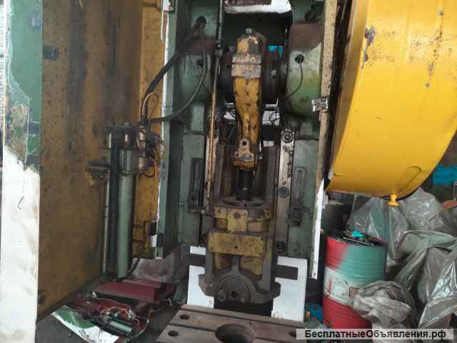 Кривошипный механический пресс КД 2126К. (усилие 40т)