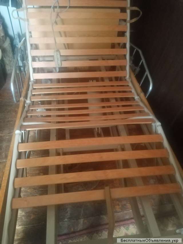 Медицынская кровать