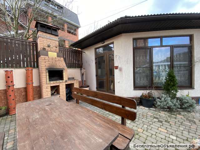 Дом с номерами в экологически чистом и живописном районе города