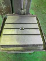 Вертикальный сверлильный станок 2с132