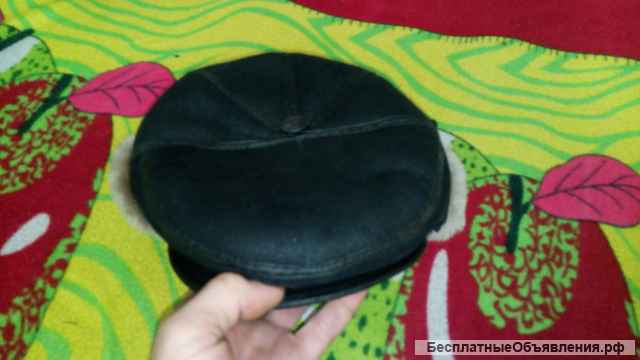 Зимняя мужская шапка