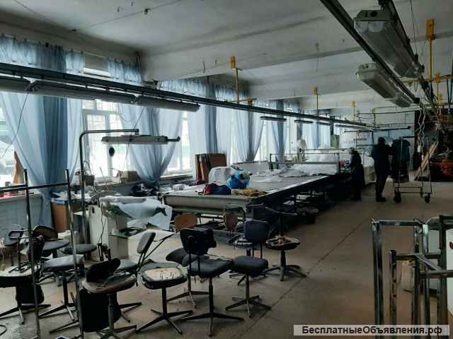 Производстенное здание в центре