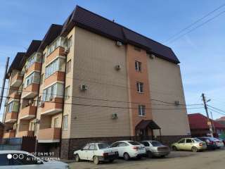 2-комнатная квартира, 42 кв.м., ул. Заполярная